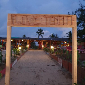  Love Temple Beach Resort  Arambol